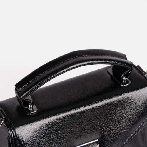 Bolsa Feminina Preta Domidona Tiracolo Metalizada Corrente Alça Ajustável