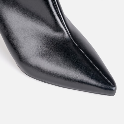 Bota Cano Curto Salto Fino Baixo Kitten Heel Metalizado Bico Fino Preta