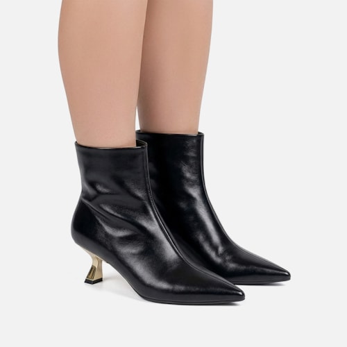Bota Cano Curto Salto Fino Baixo Kitten Heel Metalizado Bico Fino Preta