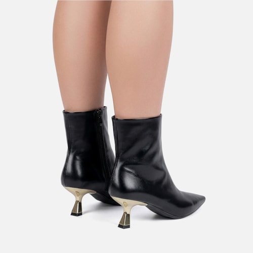 Bota Cano Curto Salto Fino Baixo Kitten Heel Metalizado Bico Fino Preta