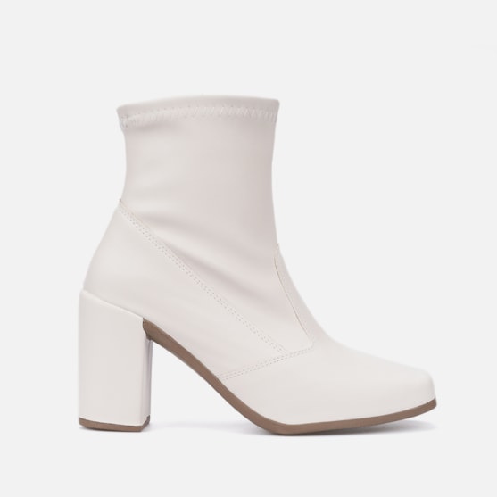 Bota Feminina Cano Curto Salto Grosso Bloco Alto Da Moda Off White