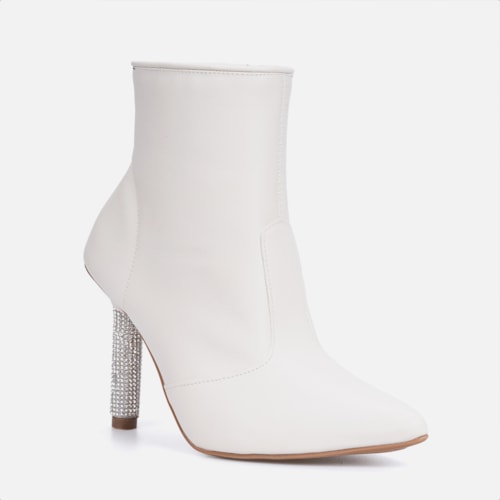 Bota Feminina Inverno Off White Cano Médio Bico Fino Salto Fino Strass