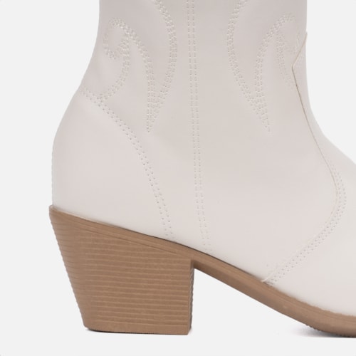 Bota Feminina Texana Western Cano Alto Bordada Bico Fino Off White