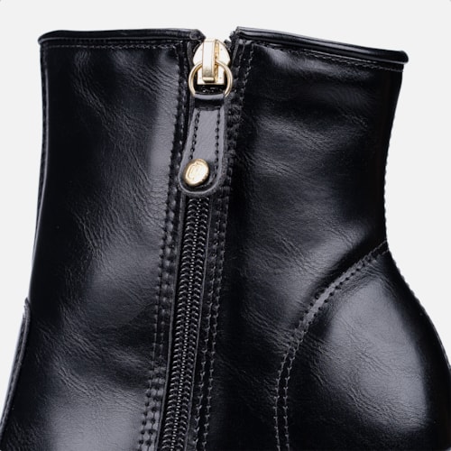 Bota Preta Feminina Cano Curto Salto Vazado Cromado