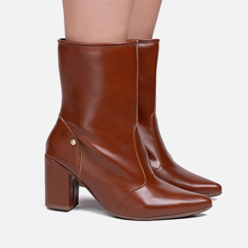 Bota Social Feminina Caramelo Cano Curto Salto Alto Bloco Bico Fino