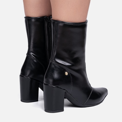 Bota Social Feminina Preta Cano Curto Salto Alto Bloco Bico Fino