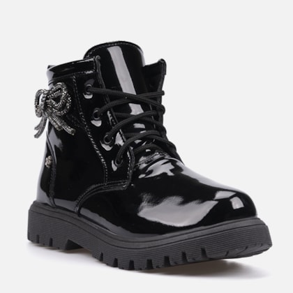 Segunda imagem do produto Coturno Feminino Infantil Tratorado Verniz Com Laço De Strass Preto