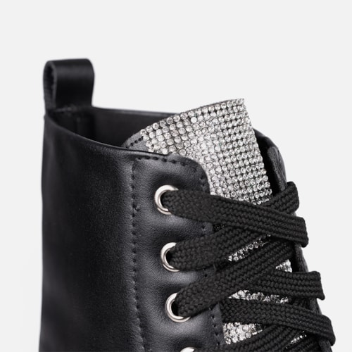 Coturno Feminino Preto Cano Curto Solado Tratorado Zíper Confortável