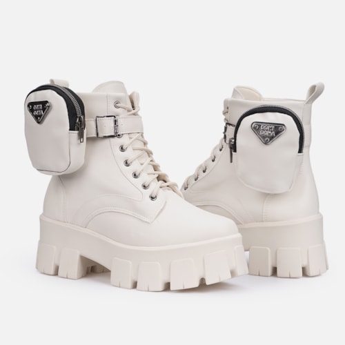 Coturno Feminino Tratorado Com Bolsinha Na Lateral Off White