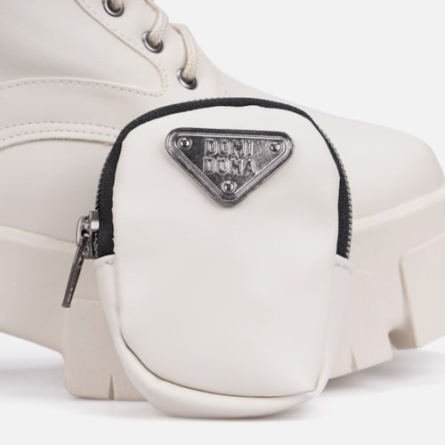 Coturno Feminino Tratorado Com Bolsinha Na Lateral Off White