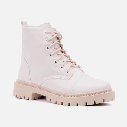 Segunda imagem do produto Coturno Feminino Tratorado Salto Baixo Cano Curto Confortável Off White