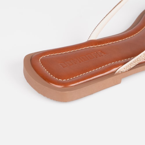 Rasteirinha Caramelo Flat De Dedo Tiras Strass Plana Bico Quadrado