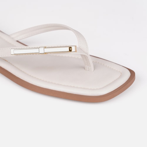 Rasteirinha Off White Flat De Dedo Laço Metalizado Plana Bico Quadrado