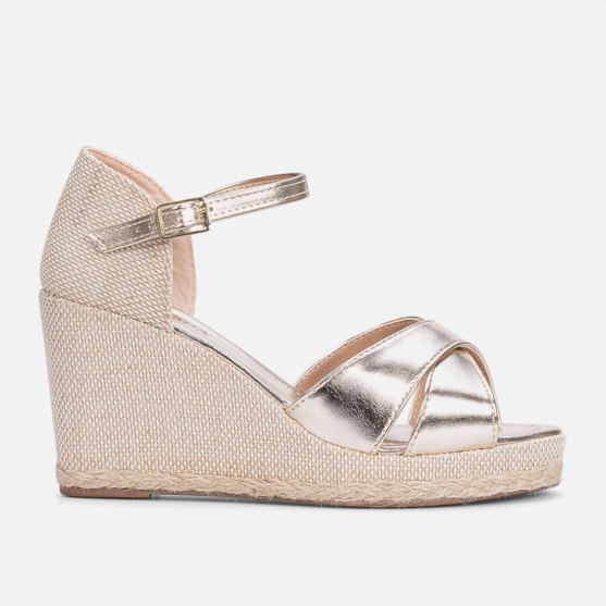 Sandália Anabela Dourado Tiras Cruzadas Traseira Fechada