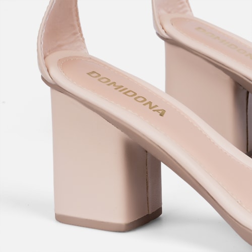 Sandália Feminina Bico Quadrado Salto Bloco Tira De Strass Nude