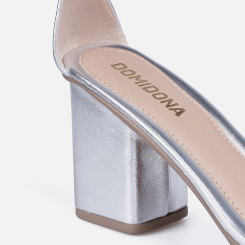 Sandália Feminina Bico Quadrado Salto Bloco Tira De Strass Prata