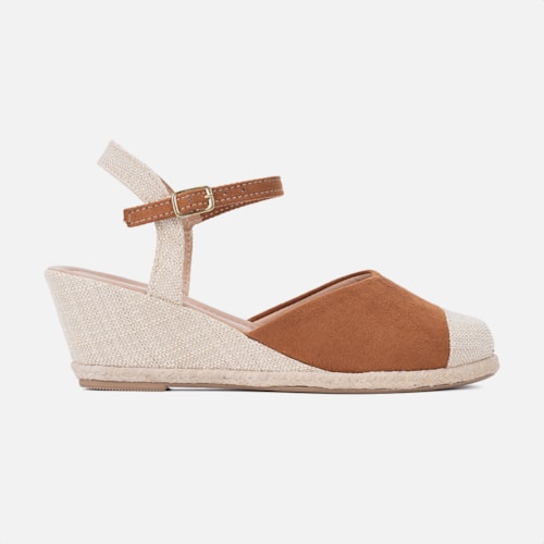 image_e95e7443-c595-4aaf-a7a6-59210c671c4b