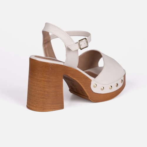 Sandália Feminina Off White Salto Grosso Bloco Madeira Tira Com Tachas
