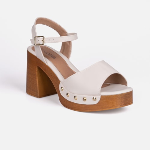 Sandália Feminina Off White Salto Grosso Bloco Madeira Tira Com Tachas