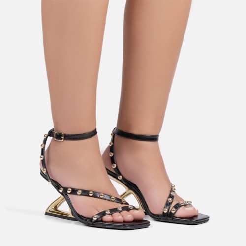 Sandália Feminina Preto Salto Alto Grosso Cromado Tiras Com Tachas