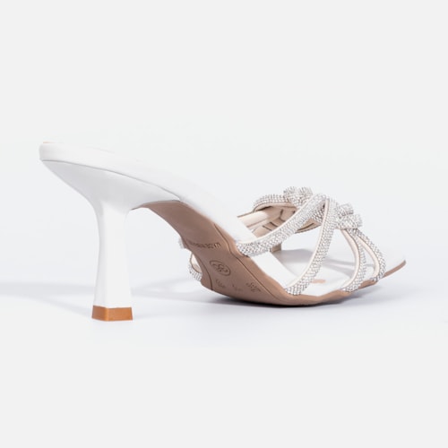 Sandália Feminina Salto Fino Bico Quadrado Tira Em Strass Com Laço Off White