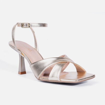 Segunda imagem do produto Sandália Feminina Salto Fino Tira Dupla e Bico Quadrado Dourada