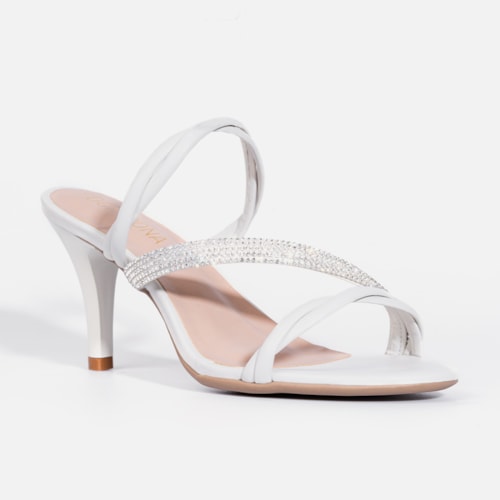 Sandália Feminina Tiras Triplas Cruzadas Com Strass e Salto Alto Fino Off White