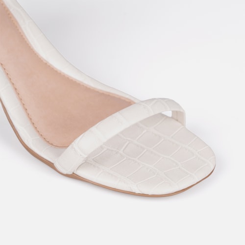 Sandália Off White Feminina Animal Print Salto Bloco Tira Única Com Fivela