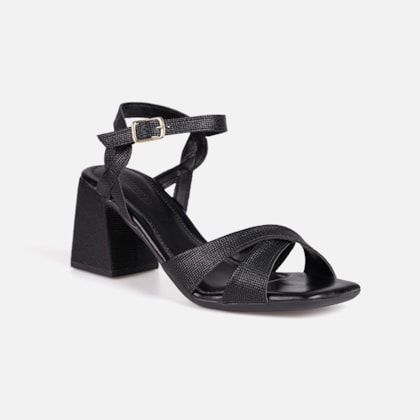 Segunda imagem do produto Sandália Preta Salto Bloco Tiras Cruzadas Com Fivela Bico Quadrado