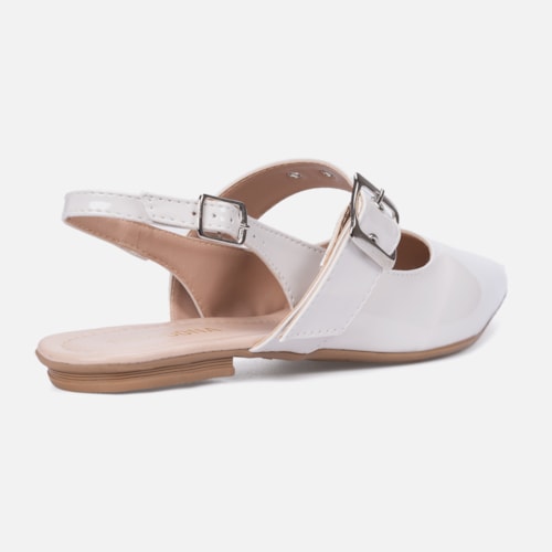 Sapatilha Feminina Bico Fino Em Verniz Tira Calcanhar Fivela Off White