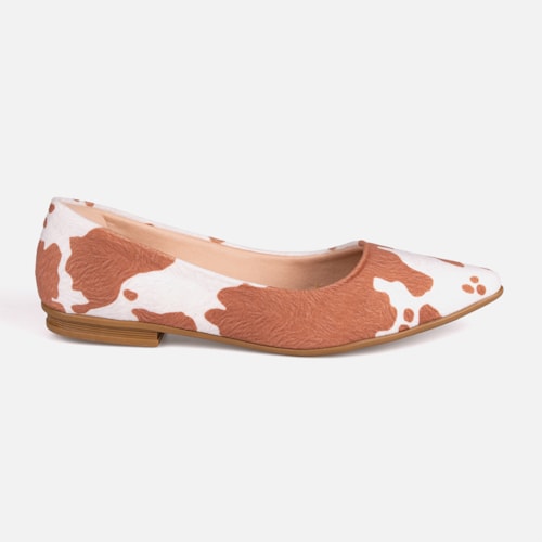 Sapatilha Feminina Camurça Animal Print Vaca Caramelo Bico Fino