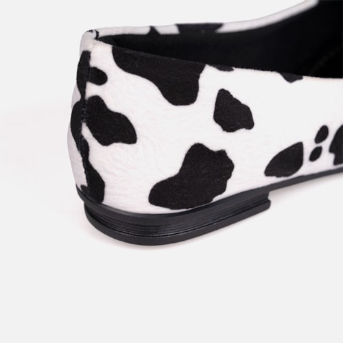 Sapatilha Feminina Camurça Animal Print Vaca Preta Bico Fino