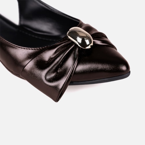 Sapatilha Feminina Slingback Marrom Laço Com Aplique Dourado Metalizado