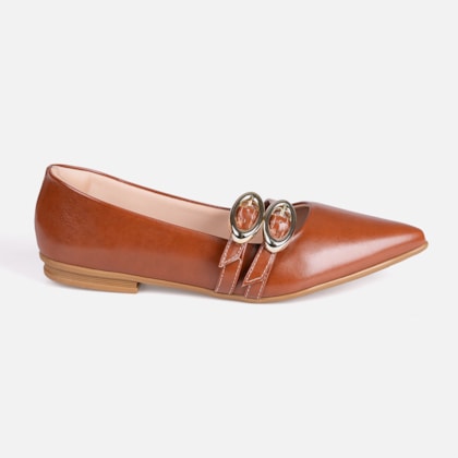 Sapatilha Verniz Caramelo Bico Fino Tiras Duplas Fivela Oval Estilo Boho