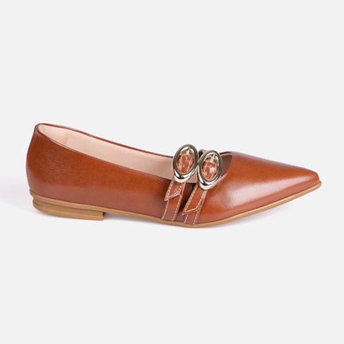Sapatilha Verniz Caramelo Bico Fino Tiras Duplas Fivela Oval Estilo Boho