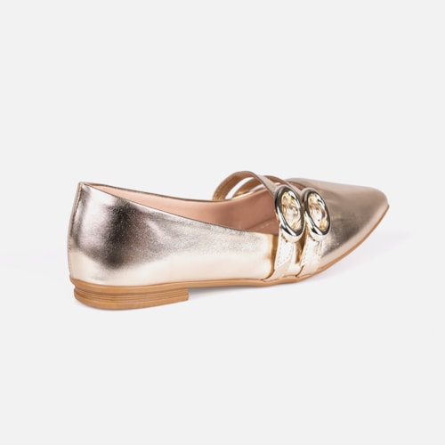 Sapatilha Verniz Dourada Bico Fino Tiras Duplas Fivela Oval Estilo Boho
