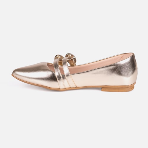 Sapatilha Verniz Dourada Bico Fino Tiras Duplas Fivela Oval Estilo Boho
