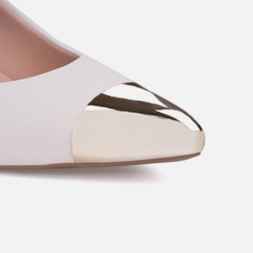 Scarpin Feminino Bico Fino Metalizado Salto Alto Agulha Elegante Off White
