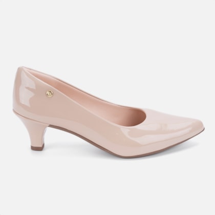 Scarpin Salto Baixo Verniz Bico Fino Nude