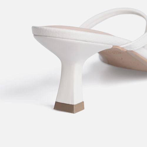 Tamanco de Dedo Domidona Bico Quadrado Salto Fino Elegante Off White