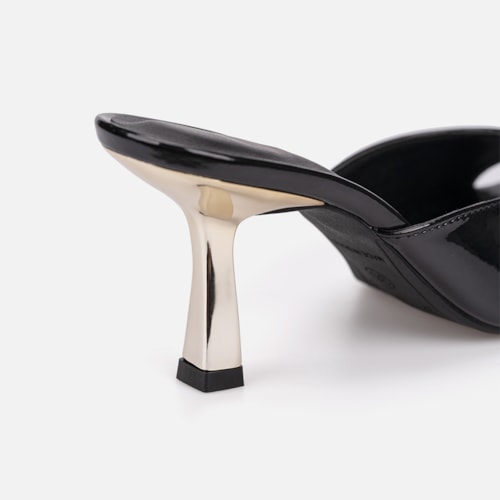 Tamanco Feminino Preto Verniz Molhado Salto Baixo Dourado Metalizado Bico Quadrado