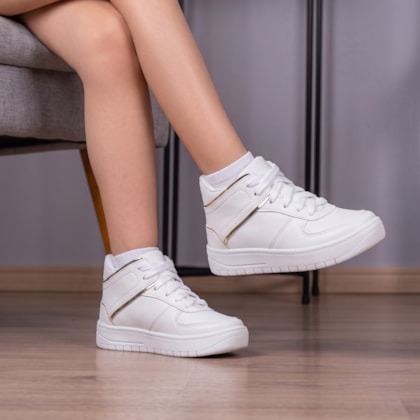Segunda imagem do produto Tênis Casual Feminino Cano Médio Refletivo Recortes Confortável Branco