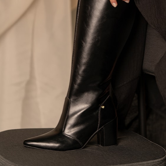 Bota Social Feminina Cano Alto